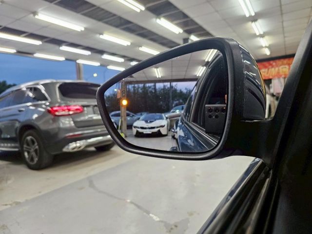 2020 FORD FOCUS ST-LINE 僅跑3萬 IKEY 摸門 B&O HUD ACC  選360環景 電尾門  第13張相片