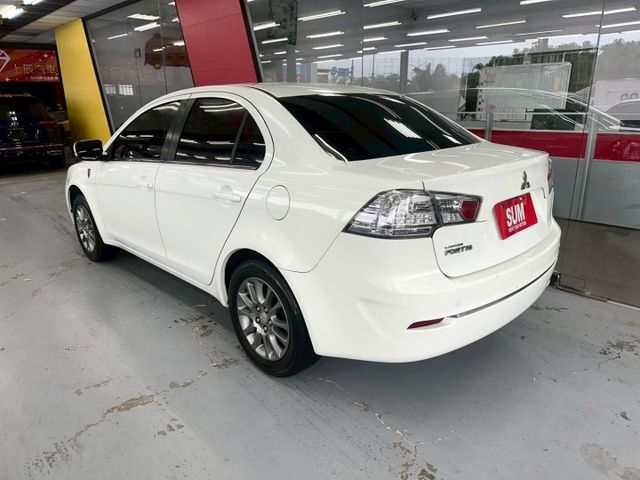 2013 三菱 FORTIS 僅跑14萬 原廠保養 恆溫 倒車影像 行車紀錄器 電折 定速系統 抬顯  第2張相片