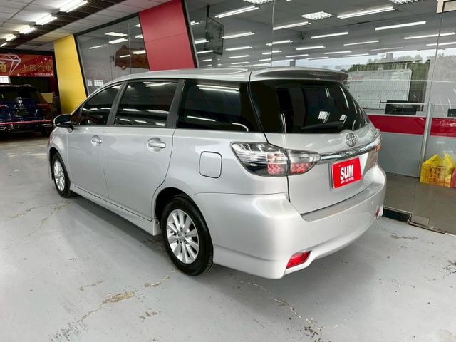2013 TOYOTA WISH E版 絕版經典好車 恆溫 抬顯 螢幕 ISOFIX 行車紀錄器  第2張相片