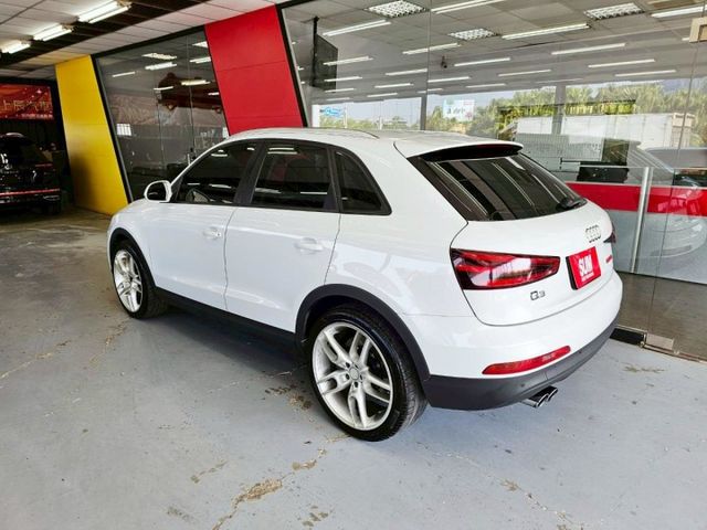 2015 AUDI Q3 僅跑12萬 恆溫 定速 電動座椅 摸門 KW V3避震 BREMBO卡鉗  第2張相片