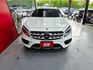 2017 BENZ GLA180 AMG 總代理 電折 記憶座椅 定速 後座出風口  第3張縮圖