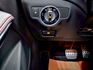 2017 BENZ GLA180 AMG 總代理 電折 記憶座椅 定速 後座出風口  第13張縮圖