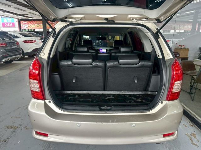 2005 TOYOTA WISH 電折 恆溫 安卓機 倒車影像 7人座 載貨載人兩相宜  第10張相片