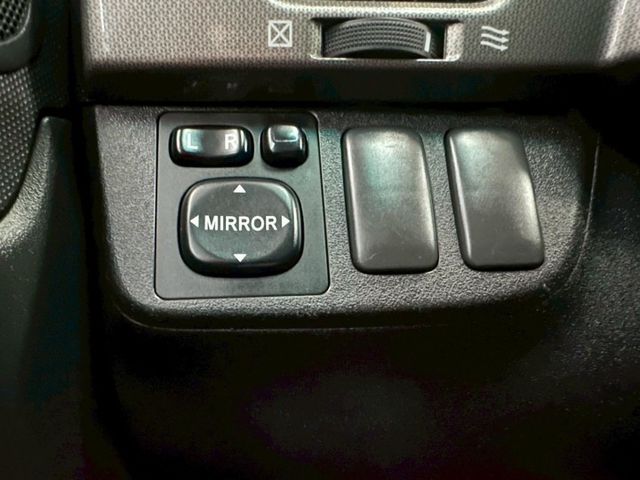 2005 TOYOTA WISH 電折 恆溫 安卓機 倒車影像 7人座 載貨載人兩相宜  第17張相片