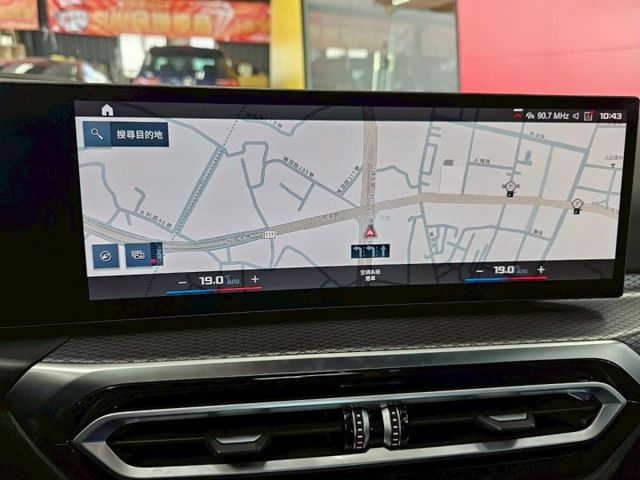 2025式 歐規M3 Competition台灣未領牌 僅跑1萬 ID8曲面螢幕 雷射頭燈 市場唯一  第15張相片