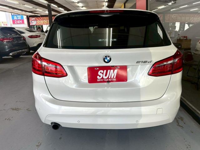2017 BMW 218D 總代理 僅跑11萬 電折 恆溫 定速倒車影像 電尾門  第4張相片