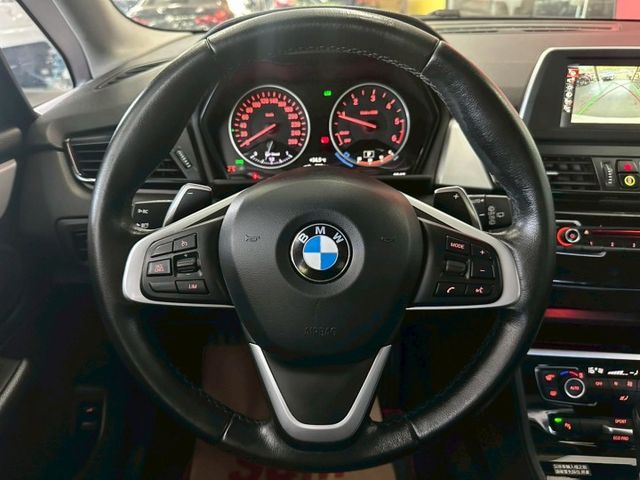 2017 BMW 218D 總代理 僅跑11萬 電折 恆溫 定速倒車影像 電尾門  第13張相片
