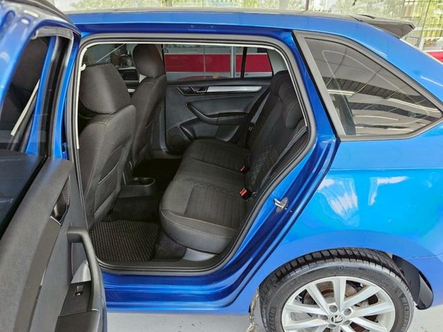 2018 SKODA RAPID 1.4 全景 定速 ISOFI 循跡防滑系統 電子後視鏡  第8張相片