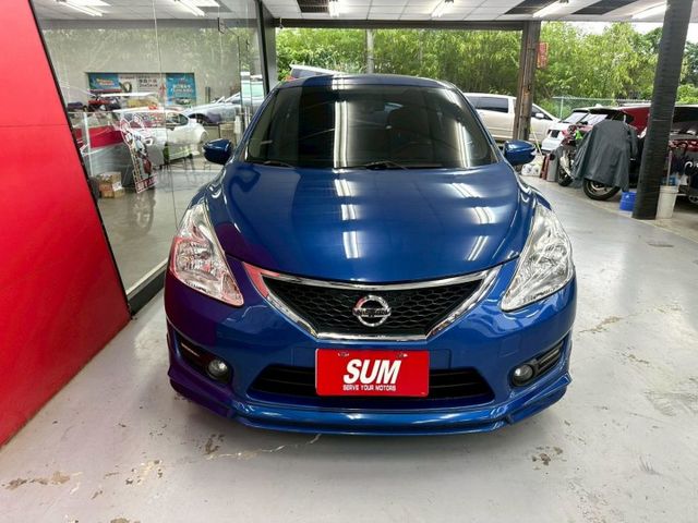 2014 NISSAN TIIDA 僅跑13萬 IKEY 恆溫 定速 摸門 後座出風口 胎壓偵測 小車大空間  第3張相片
