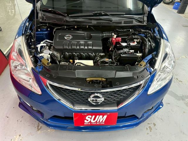 2014 NISSAN TIIDA 僅跑13萬 IKEY 恆溫 定速 摸門 後座出風口 胎壓偵測 小車大空間  第5張相片