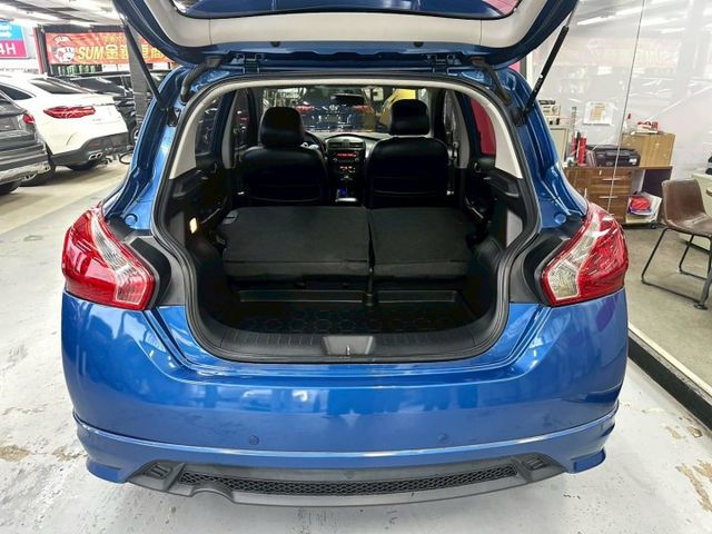 2014 NISSAN TIIDA 僅跑13萬 IKEY 恆溫 定速 摸門 後座出風口 胎壓偵測 小車大空間  第10張相片