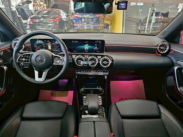 2020 BENZ 總代理 CLA200 一手僅跑2萬 全原廠保養 選配 多光束頭燈 ikey 23p  第6張相片