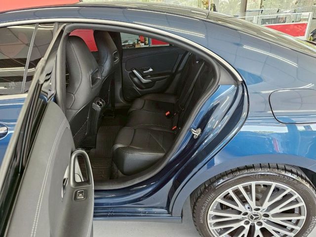 2020 BENZ 總代理 CLA200 一手僅跑2萬 全原廠保養 選配 多光束頭燈 ikey 23p  第8張相片