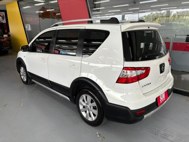 2019 NISSAN LIVINA 旗艦版 僅跑7萬 車頂架 恆溫 倒車影像 IKEY 摸門 盲點 行車紀錄器  第2張相片