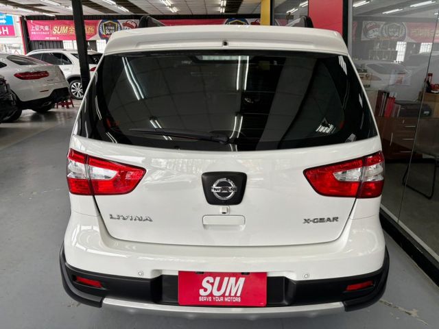 2019 NISSAN LIVINA 旗艦版 僅跑7萬 車頂架 恆溫 倒車影像 IKEY 摸門 盲點 行車紀錄器  第4張相片
