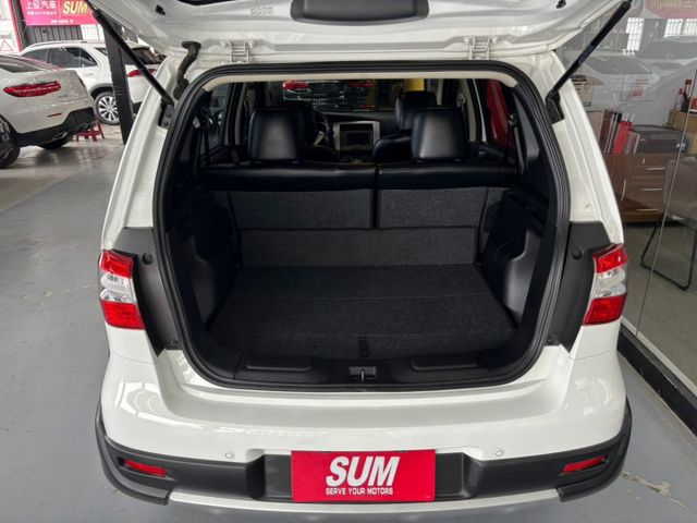 2019 NISSAN LIVINA 旗艦版 僅跑7萬 車頂架 恆溫 倒車影像 IKEY 摸門 盲點 行車紀錄器  第10張相片