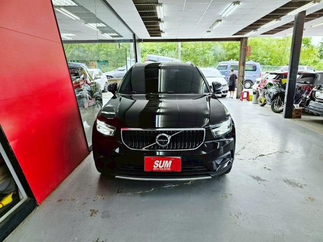 2018 VOLVO XC40 一手僅跑6萬 恆溫 ACC AEB 360環景 導航 盲點 再送價值5萬的標牌  第3張相片