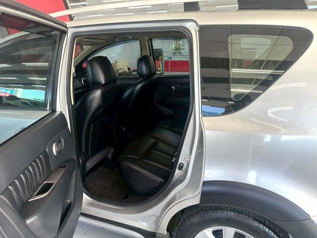 2015 NISSAN LIVINA 1.6僅跑12萬 安卓機 倒車影像 螢幕 小車大空間  第8張相片