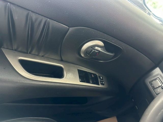 2015 NISSAN LIVINA 1.6僅跑12萬 安卓機 倒車影像 螢幕 小車大空間  第17張相片