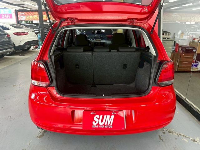 2014 VW POLO 1.6 僅口車的安全 國產車的價格  第9張相片
