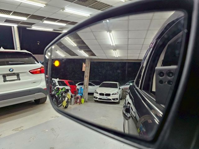 2015 福特 KUGA 2.0柴油 IKEY 摸門 螢幕 倒車影像 盲點 腳踢 電尾門 定速 車道偏離(變換)警示  第15張相片