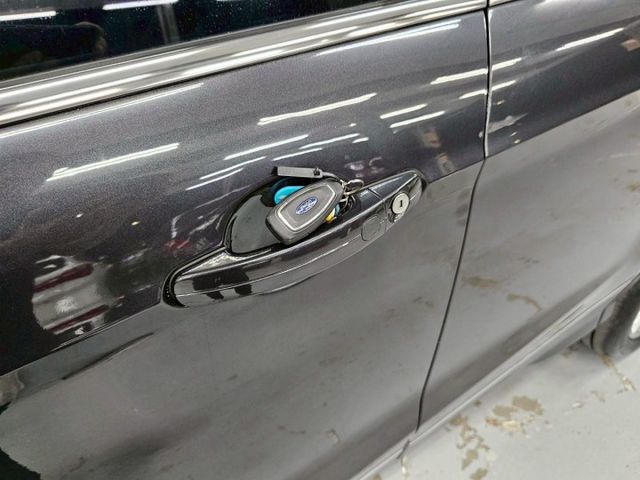2015 福特 KUGA 2.0柴油 IKEY 摸門 螢幕 倒車影像 盲點 腳踢 電尾門 定速 車道偏離(變換)警示  第17張相片