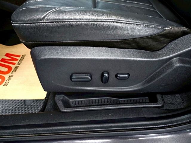 2015 福特 KUGA 2.0柴油 IKEY 摸門 螢幕 倒車影像 盲點 腳踢 電尾門 定速 車道偏離(變換)警示  第20張相片