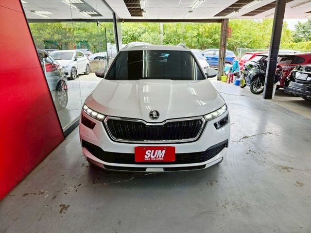 2023 SKODA KAMIQ 1.0豪華動能版 僅跑1萬 原廠保固中 ACC AEB IKEY 摸門 盲點 電尾門  第3張相片