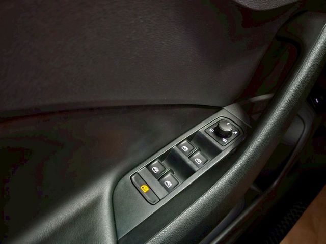 2023 SKODA KAMIQ 1.0豪華動能版 僅跑1萬 原廠保固中 ACC AEB IKEY 摸門 盲點 電尾門  第14張相片