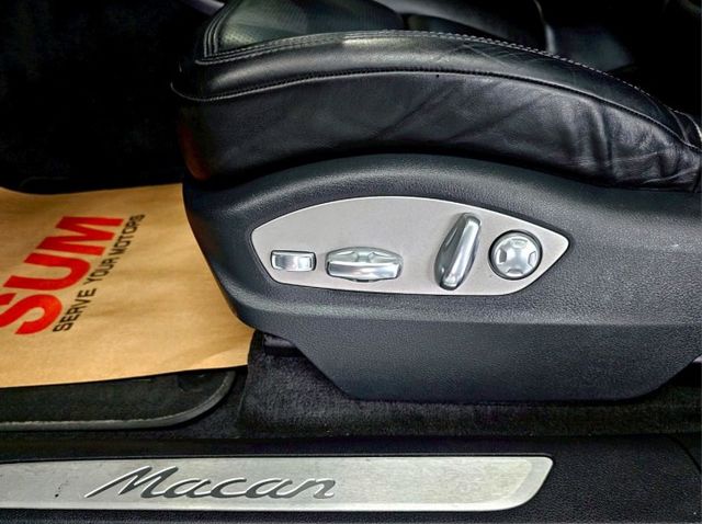 2016 PORSCHE MACAN 僅跑14萬 雙區恆溫 電折 電尾門 這是你離保時捷最近的一次  第17張相片