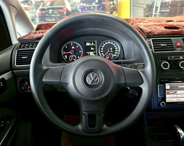 2015 VW TOURAN 1.6 柴油7人座 大空間 大扭力  第10張相片