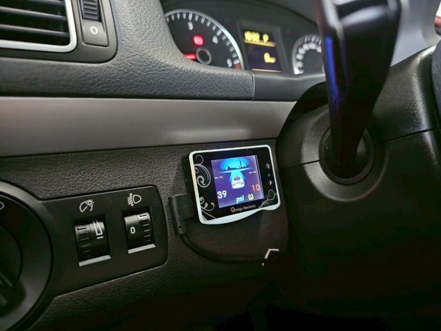 2015 VW TOURAN 1.6 柴油7人座 大空間 大扭力  第15張相片