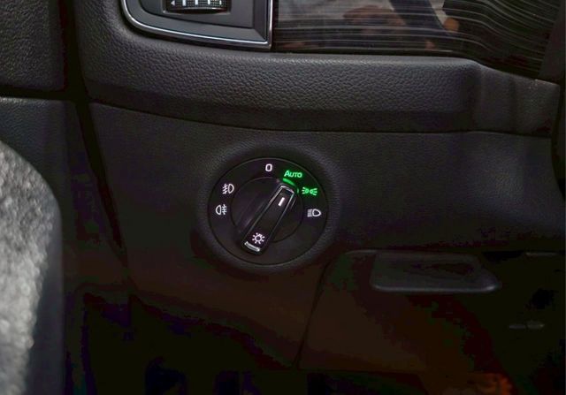 2019 SKODA KODIAQ 1.4 7人座 原廠保養 ACC AEB IKEY 電尾門 盲點  第19張相片