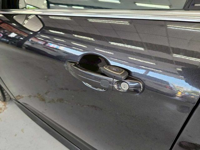 2018 FOCUS 5D 1.5 頂級 IKEY 摸門 恆溫 定速 自動停車 倒車影像 天窗 盲點  第12張相片