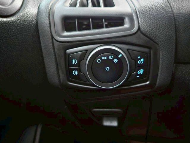 2018 FOCUS 5D 1.5 頂級 IKEY 摸門 恆溫 定速 自動停車 倒車影像 天窗 盲點  第17張相片