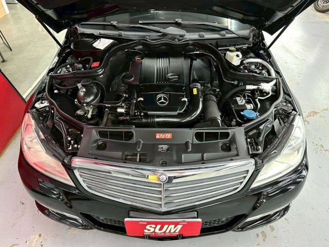 2012 賓士 C180 7速自手排 後傳 定速 恆溫 電動座椅 光感應頭燈 方向盤控制  第5張相片