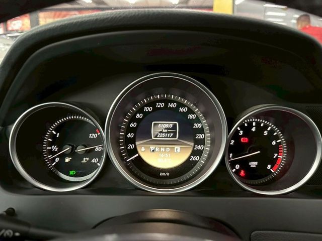 2012 賓士 C180 7速自手排 後傳 定速 恆溫 電動座椅 光感應頭燈 方向盤控制  第15張相片