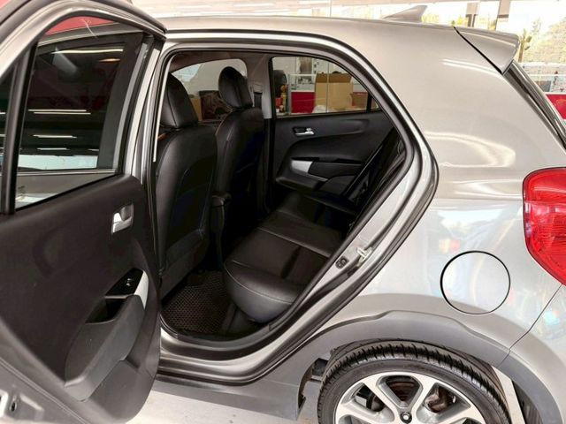 2023 Kia Picanto 1.2 X-Line 僅跑1.4萬 IKEY 摸門 螢幕 倒車影像 車道維持 車道偏離  第8張相片