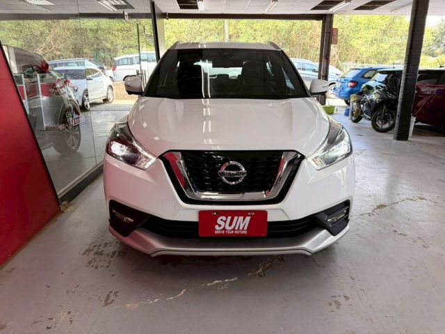 2019 NISSAN KICKS 智型旗艦版 IKEY 摸門 盲點 360環景 抬顯 恆溫 車道偏離警示 車道變換輔助  第3張相片