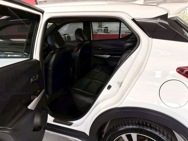 2019 NISSAN KICKS 智型旗艦版 IKEY 摸門 盲點 360環景 抬顯 恆溫 車道偏離警示 車道變換輔助  第8張相片