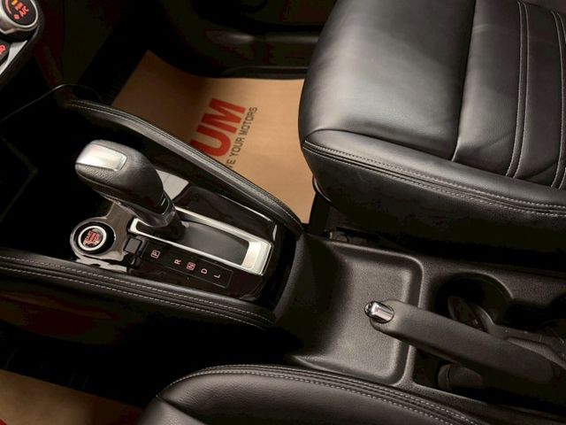 2019 NISSAN KICKS 智型旗艦版 IKEY 摸門 盲點 360環景 抬顯 恆溫 車道偏離警示 車道變換輔助  第17張相片