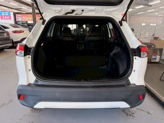 2023 TOYOTA CC IKEY 摸門 ACC AEB 360環景 車道維持 車道偏離  第9張相片