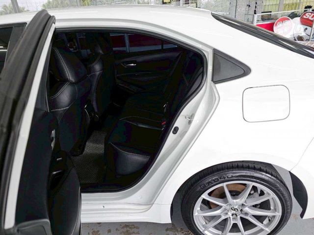 2020 TOYOTA ALTIS 僅跑6萬 倒車影像 行車紀錄器 後座出風口 ACC AEB 車道維持輔助  第8張相片