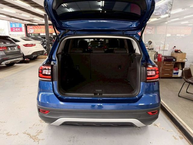 2020 VW T-CROSS 230 TSI LIFE 1.0 跨界小休旅 IKEY 摸門 ACC AEB 6SRS  第9張相片