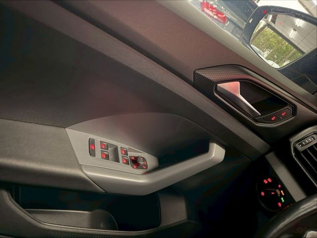 2020 VW T-CROSS 230 TSI LIFE 1.0 跨界小休旅 IKEY 摸門 ACC AEB 6SRS  第14張相片