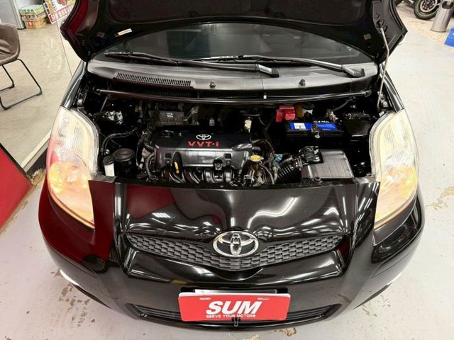 2013 TOYOTA YARIS G 安卓機 恆溫 倒車影像 優質代步車 社會新鮮人首選  第5張相片