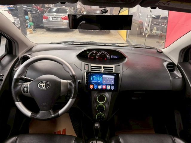 2013 TOYOTA YARIS G 安卓機 恆溫 倒車影像 優質代步車 社會新鮮人首選  第6張相片
