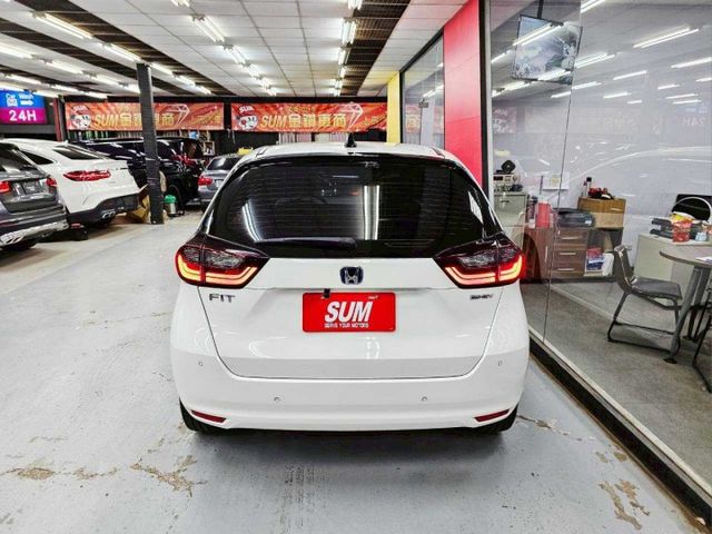 2023 HONDA FIT HEV IKEY 摸門 ACC AEB 車道偏離警示 車道變換輔助 車道維持輔助  第4張相片