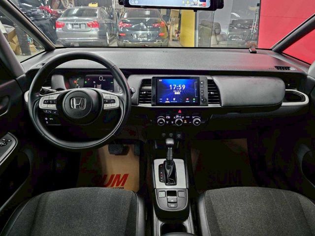 2023 HONDA FIT HEV IKEY 摸門 ACC AEB 車道偏離警示 車道變換輔助 車道維持輔助  第6張相片