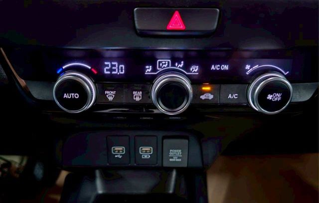 2023 HONDA FIT HEV IKEY 摸門 ACC AEB 車道偏離警示 車道變換輔助 車道維持輔助  第14張相片